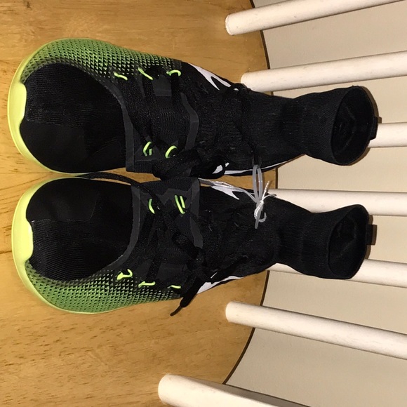 Nike Zoom Victory XC 4 Track and Field Spikes - Picture 2 of 4